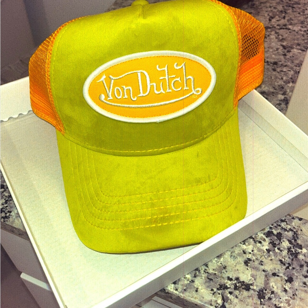 Von Dutch Hat